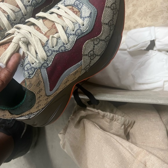 Gucci Supreme Canvas Chunky sneakers - Picture 4 of 10